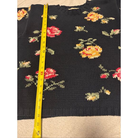 Eddie Bauer vintage floral needlepoint knitted sweater - EUC - Picture 9 of 10